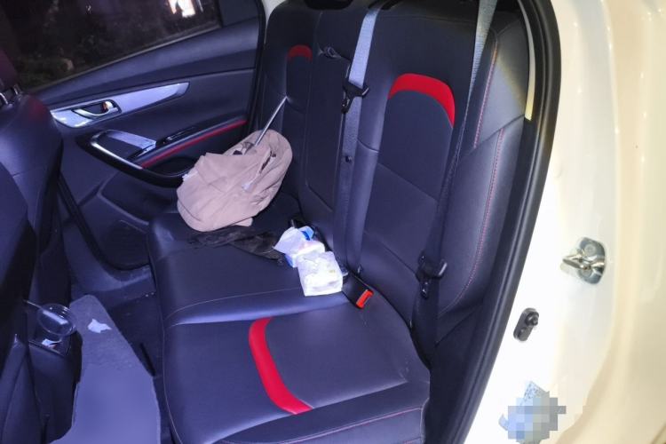 Used CHANGAN CS55 2018 1.5T Automatic Colorful Edition China V Standard Left Rear Seat