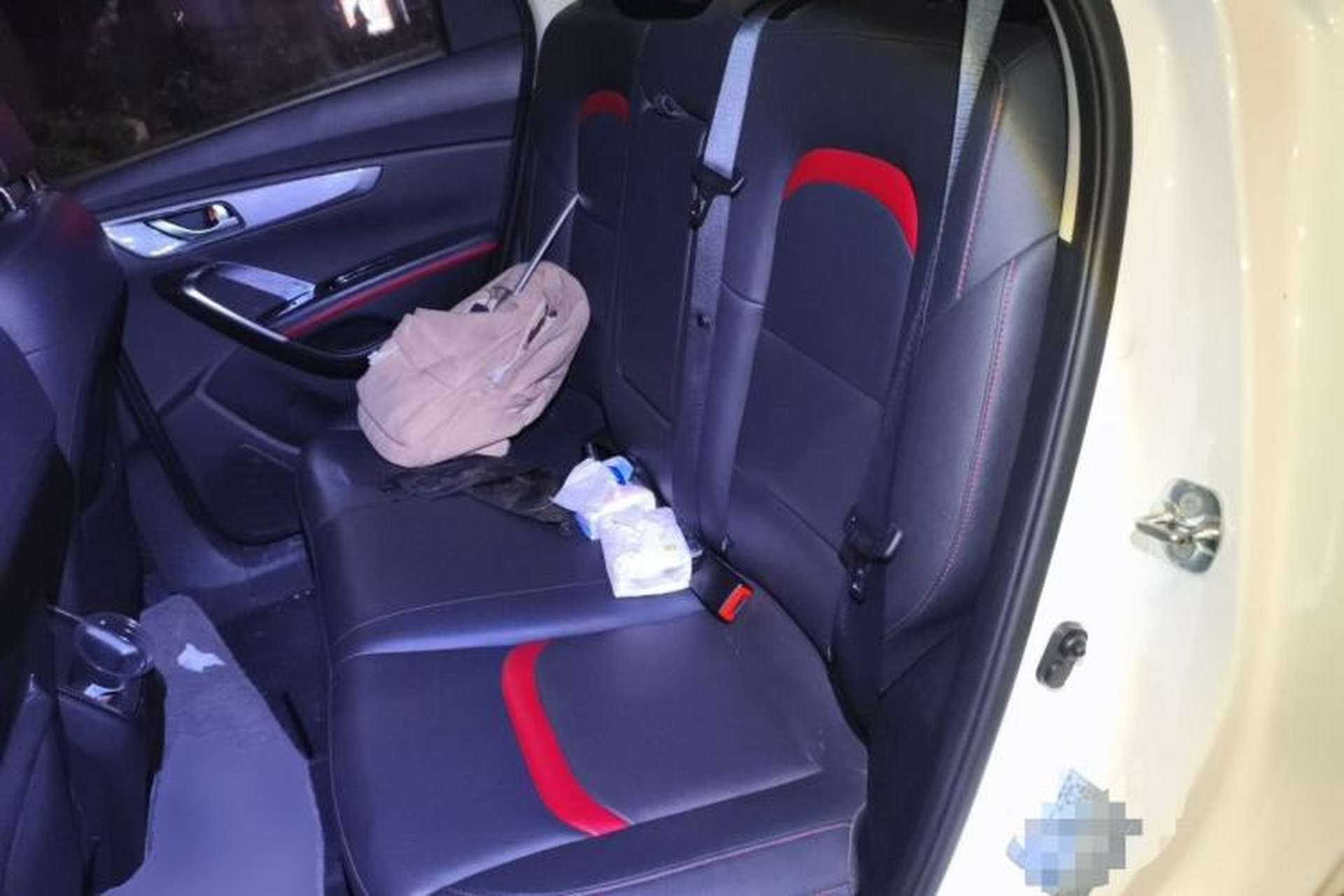 Used CHANGAN CS55 2018 1.5T Automatic Colorful Edition China V Standard Left Rear Seat