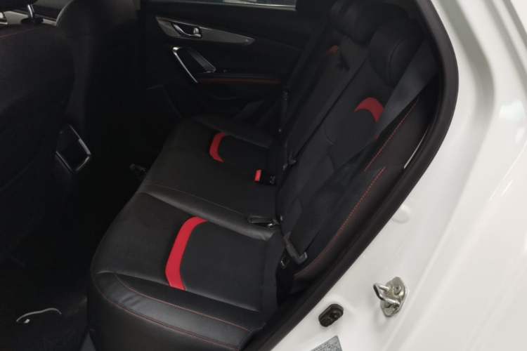 Used CHANGAN CS55 2018 1.5T Automatic Colorful Edition China V Standard Left Rear Seat