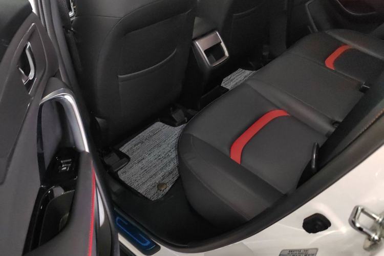 Used CHANGAN CS55 2018 1.5T Automatic Colorful Edition China V Standard Left Rear Seat