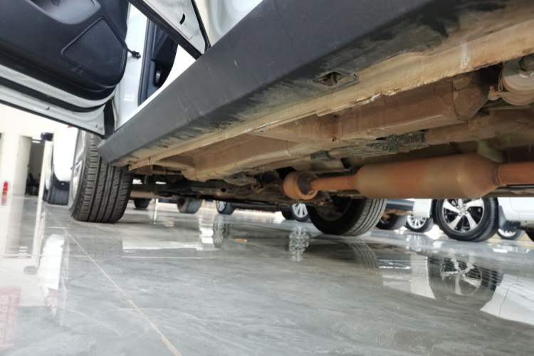 Used CHANGAN CS55 2018 1.5T Automatic Colorful Edition China V Standard Left Side Sill