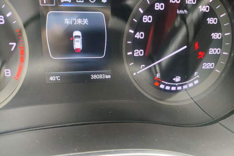 Used CHANGAN CS55 2018 1.5T Automatic Colorful Edition China V Standard Odometer Close Up