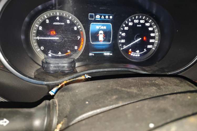 Used CHANGAN CS55 2018 1.5T Manual Ignition Model China V Standard Odometer Close Up