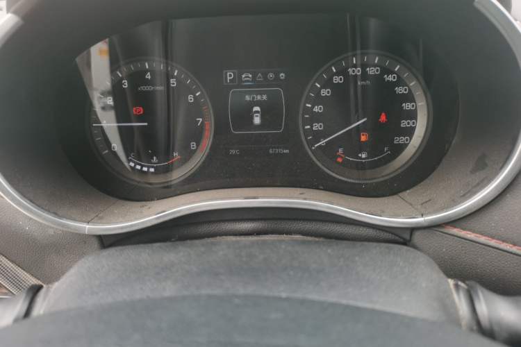 Used CHANGAN CS55 2018 1.5T Automatic Colorful Edition China V Standard Odometer Close Up