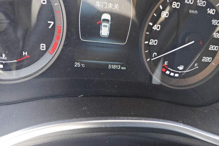 Used CHANGAN CS55 2018 1.5T Automatic Xuan Dong Model China V Standard Odometer Close Up