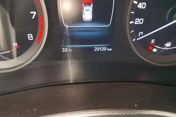Used CHANGAN CS55 2018 1.5T Automatic Xuan Dong Model China V Standard Odometer Close Up