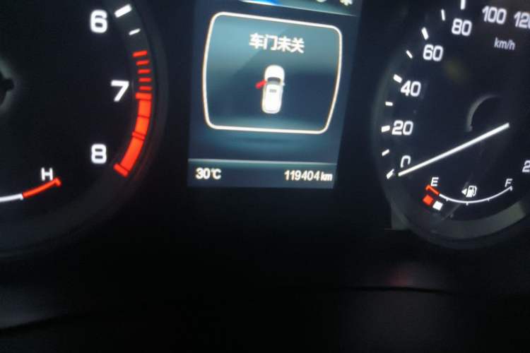 Used CHANGAN CS55 2018 1.5T Automatic Colorful Edition China V Standard Odometer Close Up
