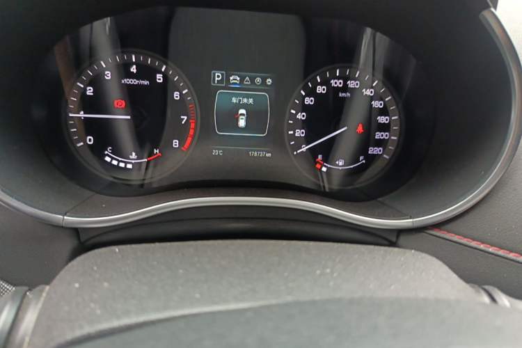 Used CHANGAN CS55 2018 1.5T Automatic Colorful Edition China V Standard Odometer Close Up