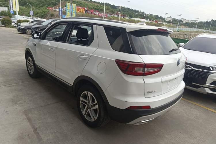 Used CHANGAN CS55 2018 1.5T Manual Colorful Model China V Standard Rear Left 45 Deg