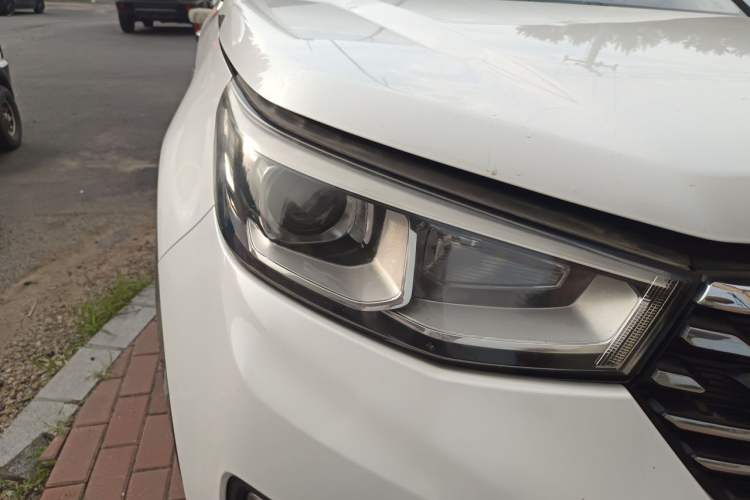 Used CHANGAN CS55 2018 1.5T Manual Colorful Model China V Standard Right Front Headlight