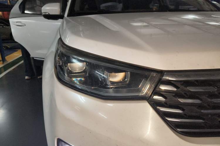 Used CHANGAN CS55 2018 1.5T Automatic Xuan Dong Model China V Standard Right Front Headlight