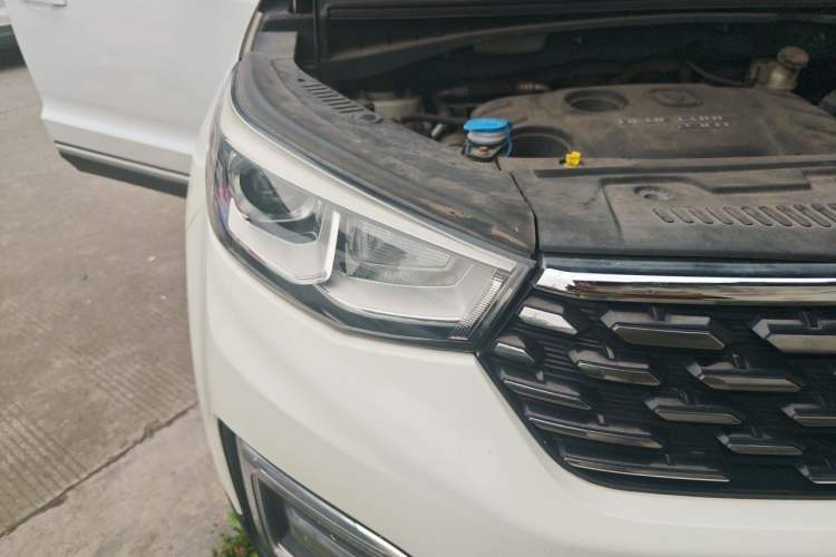 Used CHANGAN CS55 2018 1.5T Manual Colorful Model China V Standard Right Front Headlight
