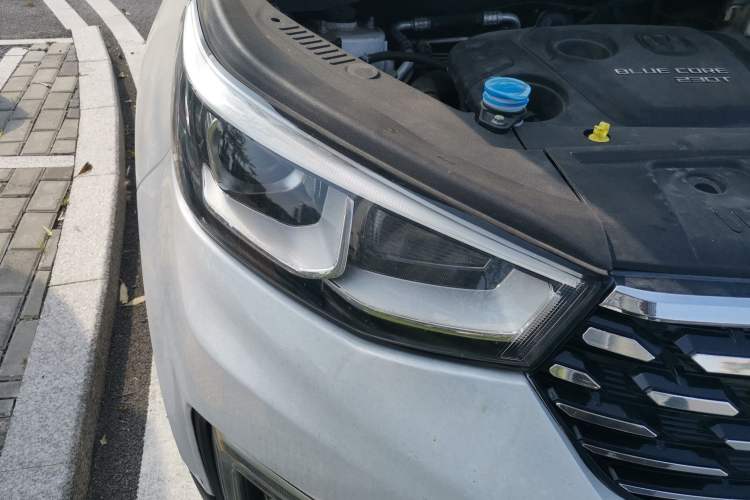 Used CHANGAN CS55 2018 1.5T Automatic Colorful Edition China V Standard Right Front Headlight