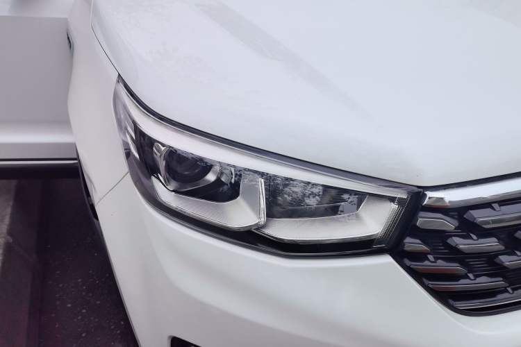 Used CHANGAN CS55 2018 1.5T Automatic Colorful Edition China V Standard Right Front Headlight
