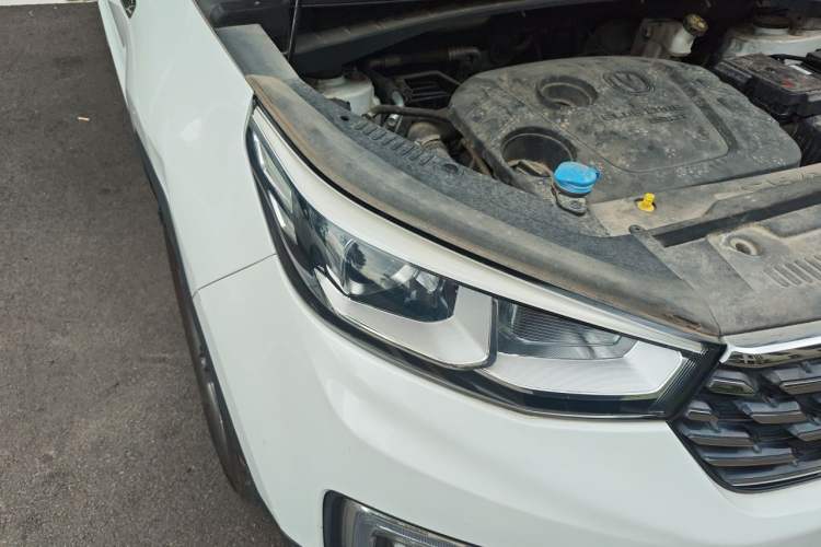 Used CHANGAN CS55 2018 1.5T Manual Colorful Model China V Standard Right Front Headlight