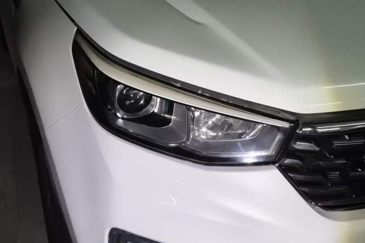 Used CHANGAN CS55 2018 1.5T Manual Colorful Model China V Standard Right Front Headlight