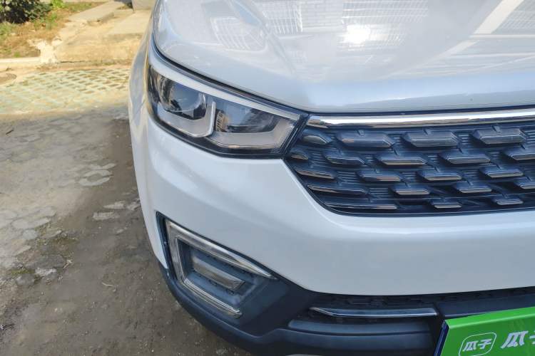 Used CHANGAN CS55 2018 1.5T Automatic Colorful Edition China V Standard Right Front Headlight