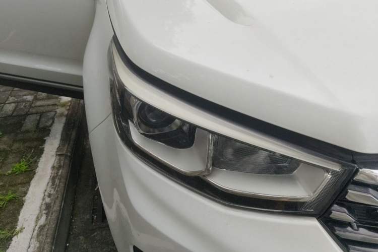 Used CHANGAN CS55 2018 1.5T Automatic Colorful Edition China V Standard Right Front Headlight