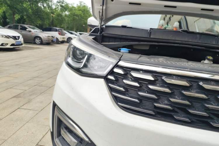 Used CHANGAN CS55 2018 1.5T Manual Colorful Model China V Standard Right Front Headlight