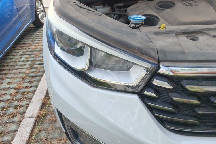 Used CHANGAN CS55 2018 1.5T Manual Colorful Model China V Standard Right Front Headlight
