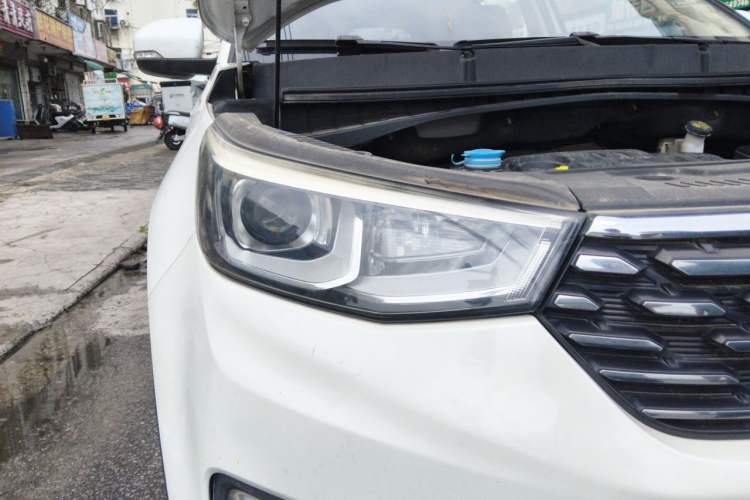 Used CHANGAN CS55 2018 1.5T Automatic Colorful Edition China V Standard Right Front Headlight