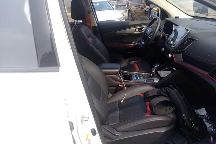 Used CHANGAN CS55 2018 1.5T Automatic Colorful Edition China V Standard Right Front Seat
