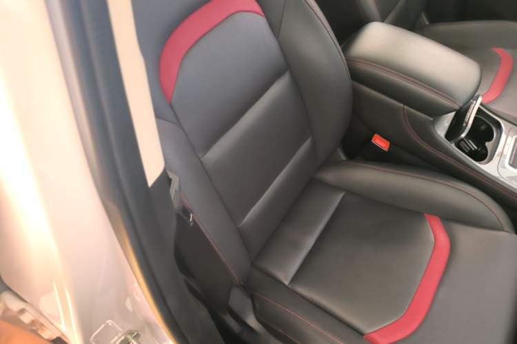 Used CHANGAN CS55 2018 1.5T Automatic Colorful Edition China V Standard Right Front Seat