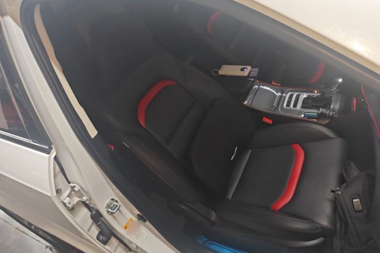Used CHANGAN CS55 2018 1.5T Automatic Colorful Edition China V Standard Right Front Seat