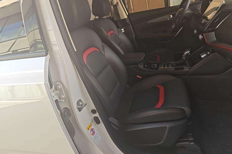 Used CHANGAN CS55 2018 1.5T Automatic Colorful Edition China V Standard Right Front Seat