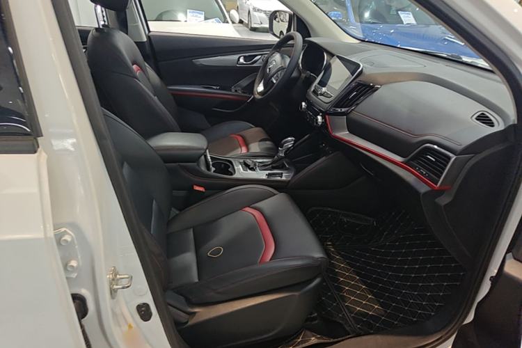 Used CHANGAN CS55 2018 1.5T Automatic Colorful Edition China V Standard Right Front Seat