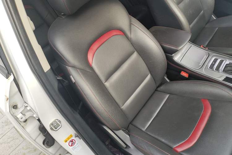Used CHANGAN CS55 2018 1.5T Automatic Colorful Edition China V Standard Right Front Seat