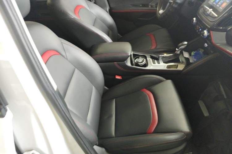 Used CHANGAN CS55 2018 1.5T Automatic Colorful Edition China V Standard Right Front Seat