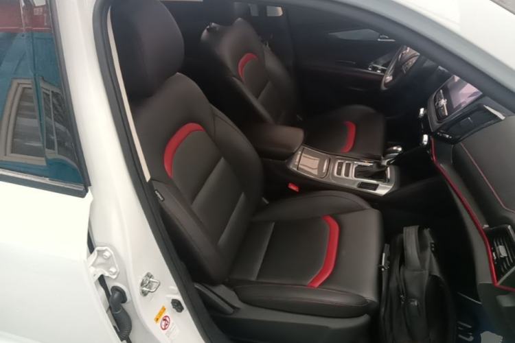 Used CHANGAN CS55 2018 1.5T Automatic Colorful Edition China V Standard Right Front Seat