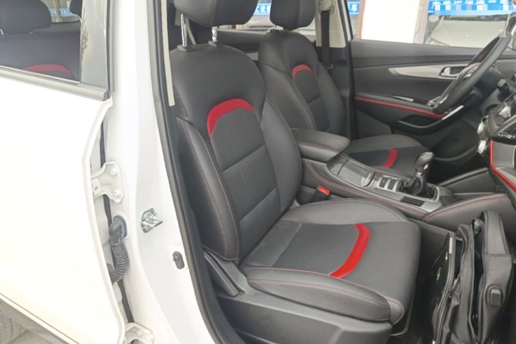Used CHANGAN CS55 2018 1.5T Manual Colorful Model China V Standard Right Front Seat