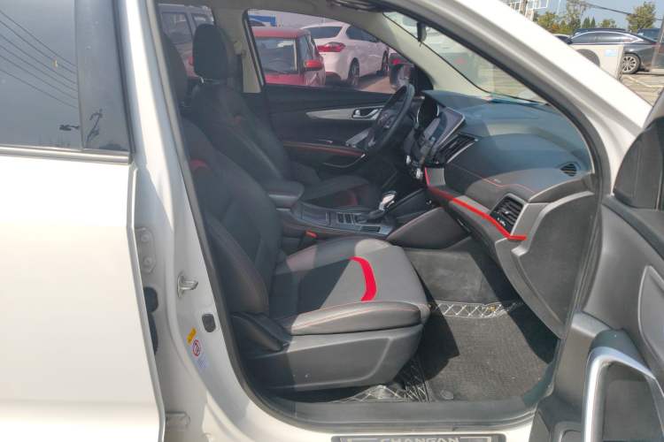 Used CHANGAN CS55 2018 1.5T Automatic Colorful Edition China V Standard Right Front Seat