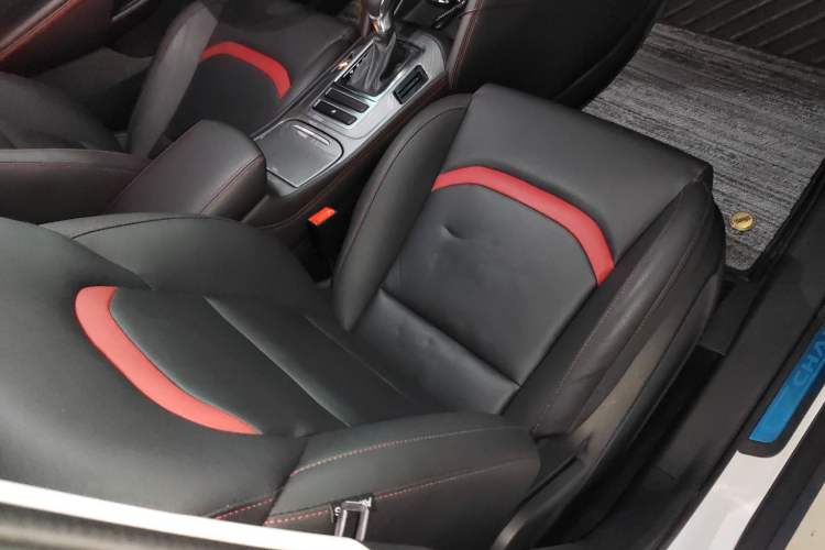 Used CHANGAN CS55 2018 1.5T Automatic Colorful Edition China V Standard Right Front Seat