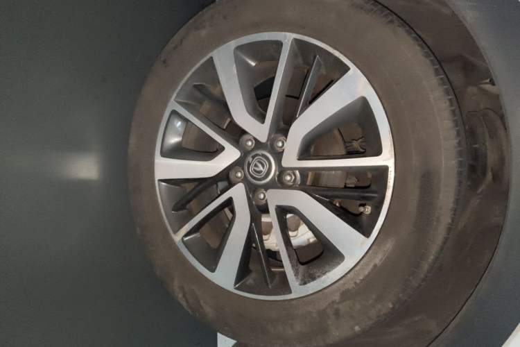 Used CHANGAN CS55 2018 1.5T Automatic Xuan Dong Model China V Standard Right Front Wheel Hub