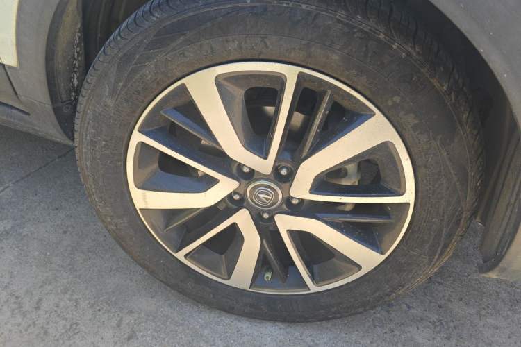 Used CHANGAN CS55 2018 1.5T Automatic Xuan Dong Model China V Standard Right Front Wheel Hub