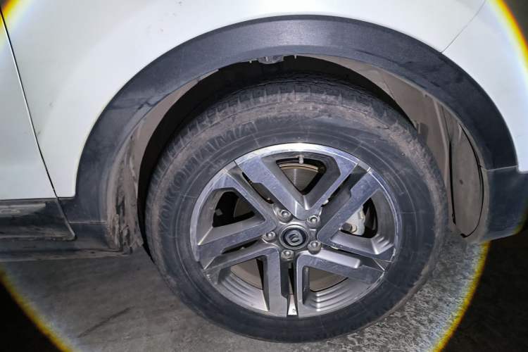 Used CHANGAN CS55 2018 1.5T Automatic Colorful Edition China V Standard Right Front Wheel Hub
