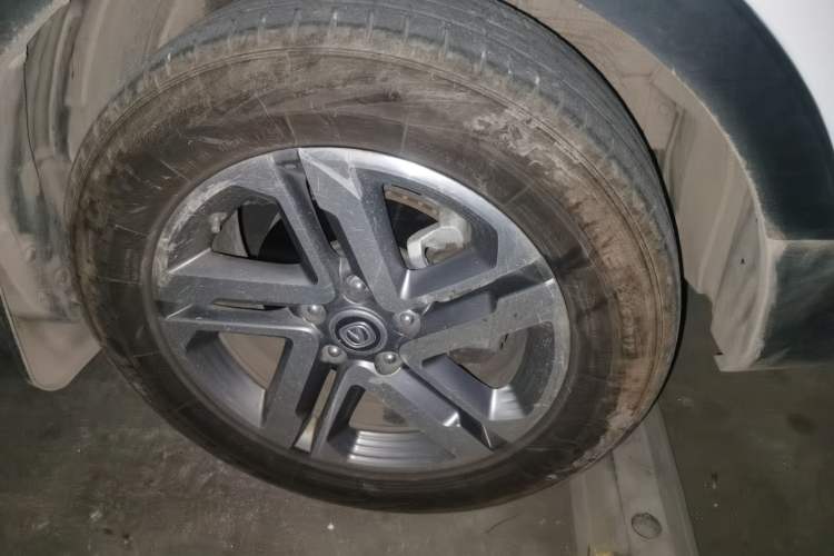 Used CHANGAN CS55 2018 1.5T Automatic Colorful Edition China V Standard Right Front Wheel Hub