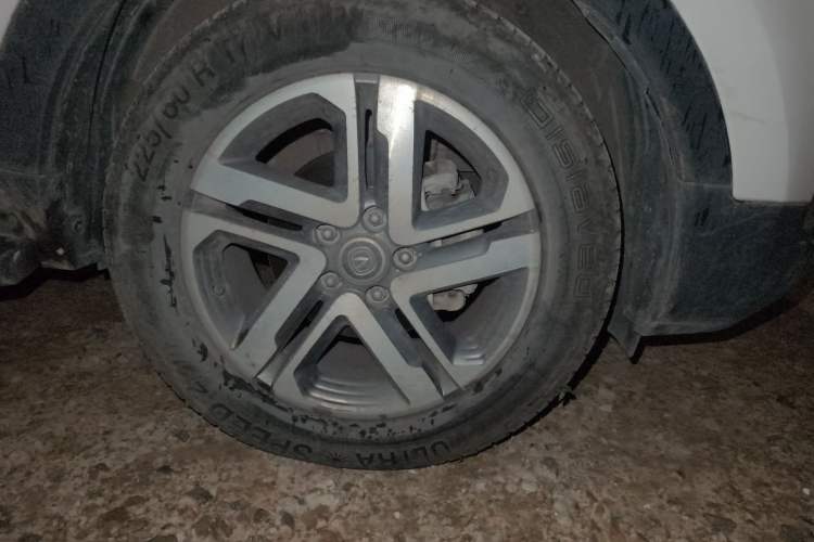 Used CHANGAN CS55 2018 1.5T Automatic Colorful Edition China V Standard Right Front Wheel Hub