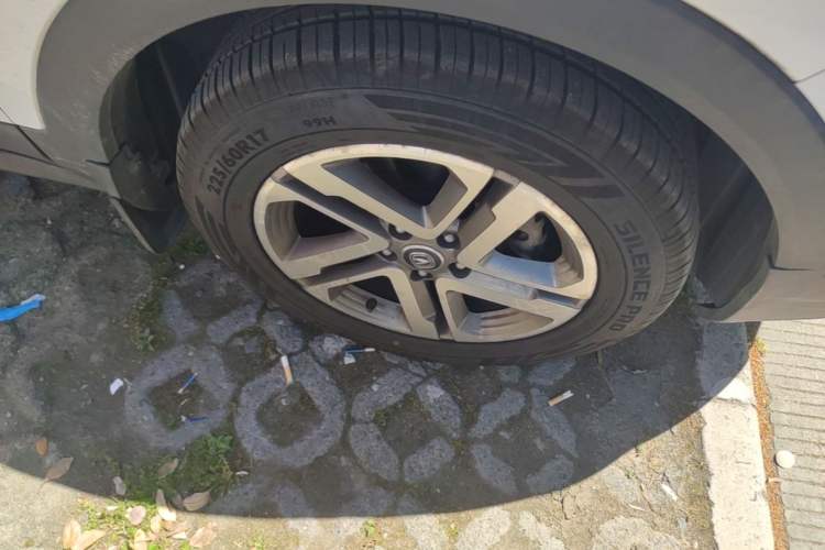 Used CHANGAN CS55 2018 1.5T Automatic Colorful Edition China V Standard Right Front Wheel Hub