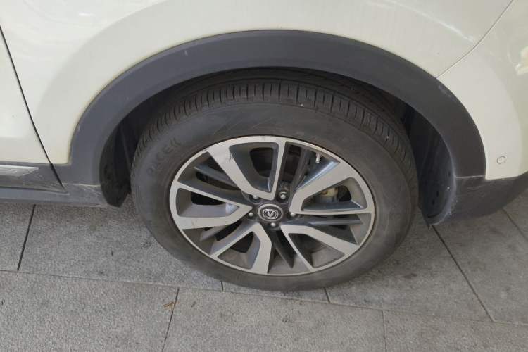 Used CHANGAN CS55 2018 1.5T Automatic Xuanzhi Model China V Standard Right Front Wheel Hub