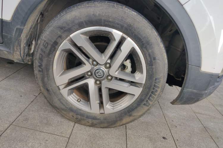 Used CHANGAN CS55 2018 1.5T Manual Colorful Model China V Standard Right Front Wheel Hub