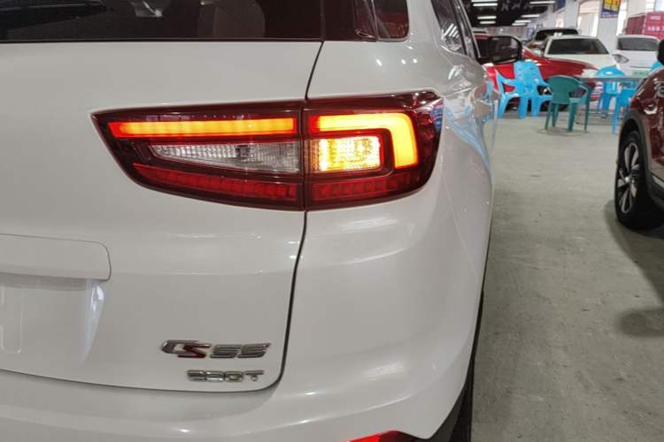 Used CHANGAN CS55 2018 1.5T Automatic Colorful Edition China V Standard Right Rear Taillight