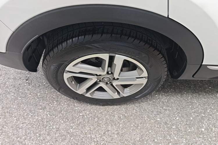 Used CHANGAN CS55 2018 1.5T Automatic Colorful Edition China V Standard Right Rear Wheel Hub