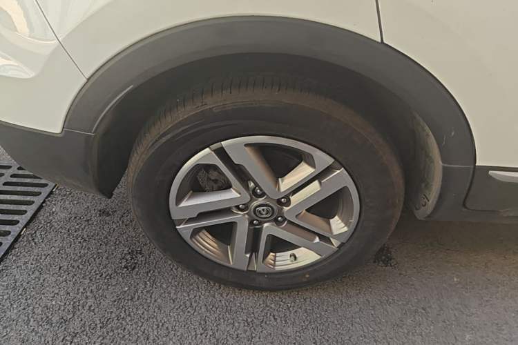 Used CHANGAN CS55 2018 1.5T Automatic Colorful Edition China V Standard Right Rear Wheel Hub