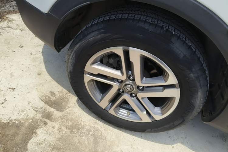 Used CHANGAN CS55 2018 1.5T Manual Colorful Model China V Standard Right Rear Wheel Hub