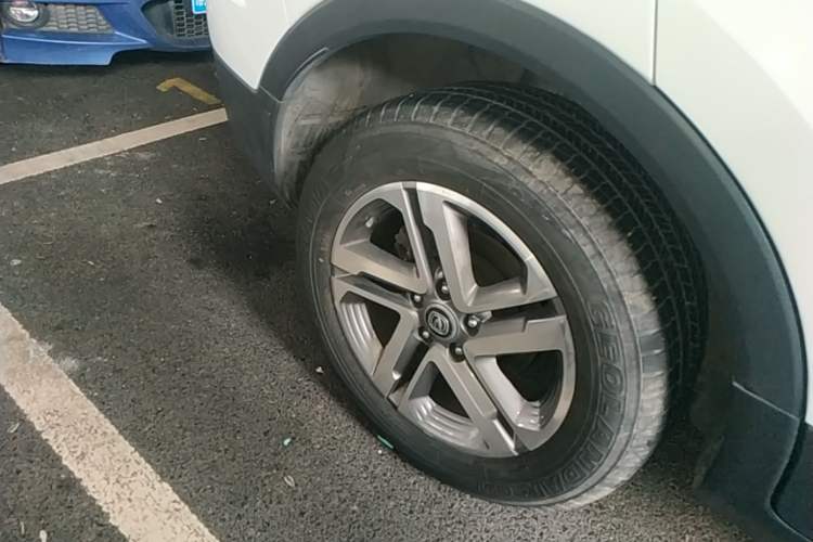Used CHANGAN CS55 2018 1.5T Automatic Colorful Edition China V Standard Right Rear Wheel Hub