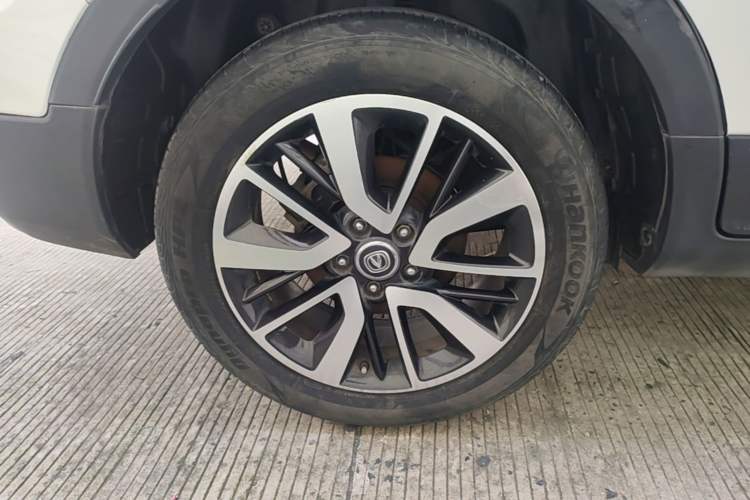 Used CHANGAN CS55 2018 1.5T Automatic Xuan Dong Model China V Standard Right Rear Wheel Hub